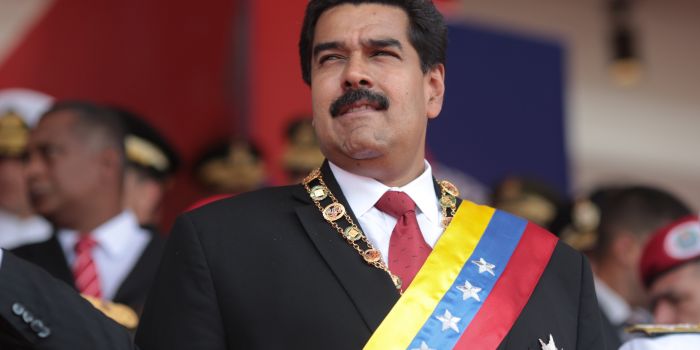 Venezuela, caos nel paese dopo il referendum anti-Maduro, due morti