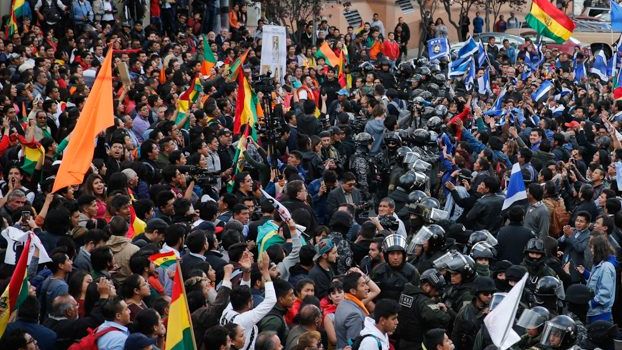 La Bolivia denuncia all'OSA che è in corso un golpe e che la democrazia è a rischio